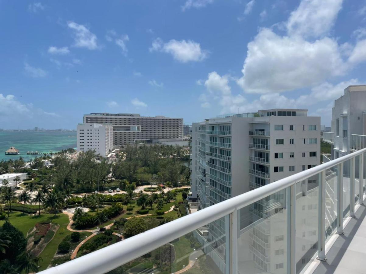Beachfront Luxury Apartments 坎昆 外观 照片