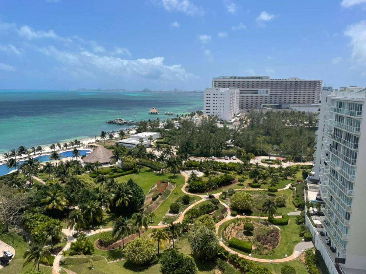 Beachfront Luxury Apartments 坎昆 外观 照片