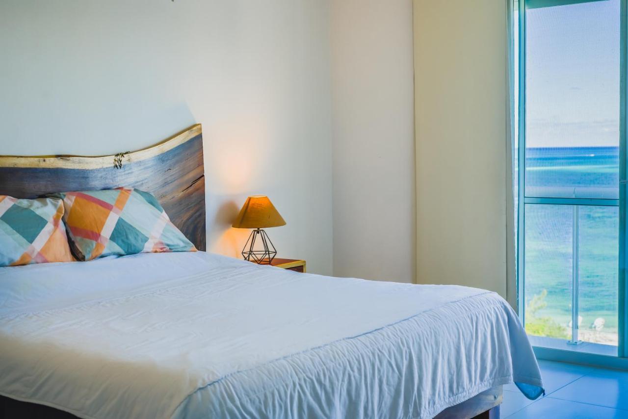 Beachfront Luxury Apartments 坎昆 外观 照片