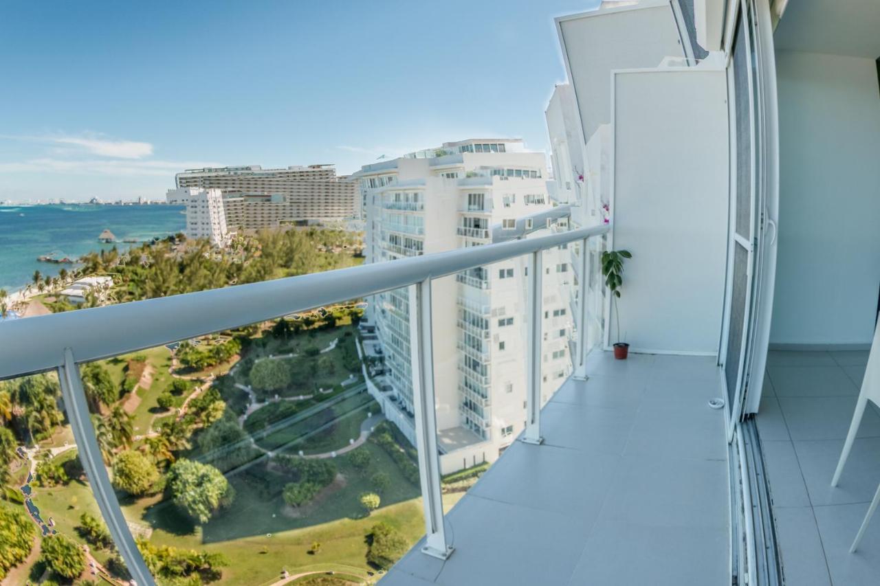 Beachfront Luxury Apartments 坎昆 外观 照片