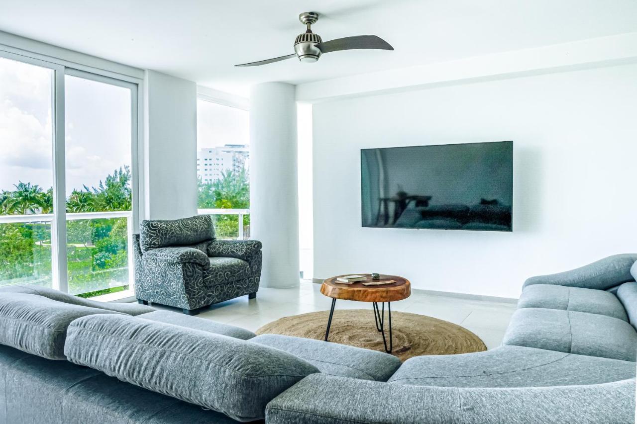 Beachfront Luxury Apartments 坎昆 外观 照片